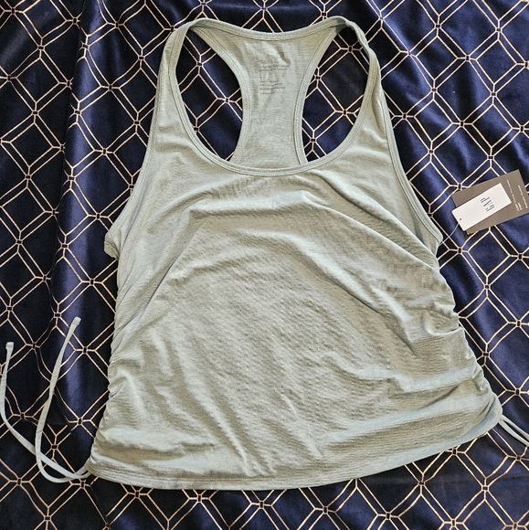 GapFit Tech jersey Size L - Picture 1 of 6
